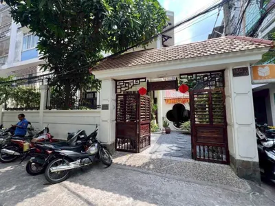 For Sale: Corner Villa on Nguyen Tri Phuong, District 10 - Prime Location