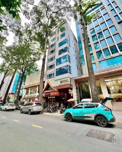 For Sale: Frontage Hotel on Bui Thi Xuan Street, District 1 - Prime Location