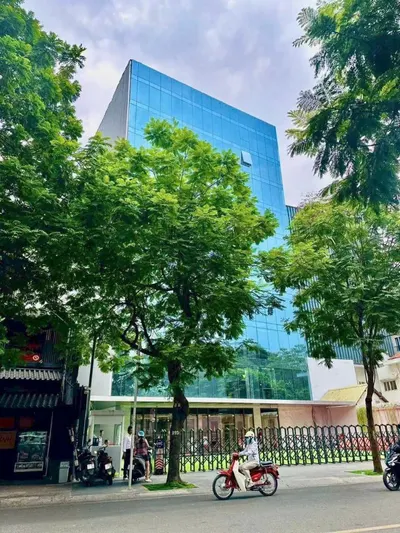 For Sale: Prime Facade Building in District 3, Tran Quoc Thao