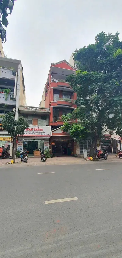 For Sale: Frontage House on Ly Chinh Thang Street, District 3 - Prime Location