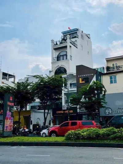 For Sale: 8-Story Building with Prime Location Near Tan Son Nhat Airport
