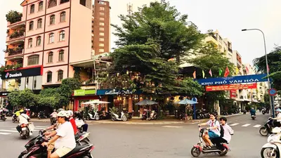 For Sale: Corner House in District 4, Prime Location - Investment Opportunity
